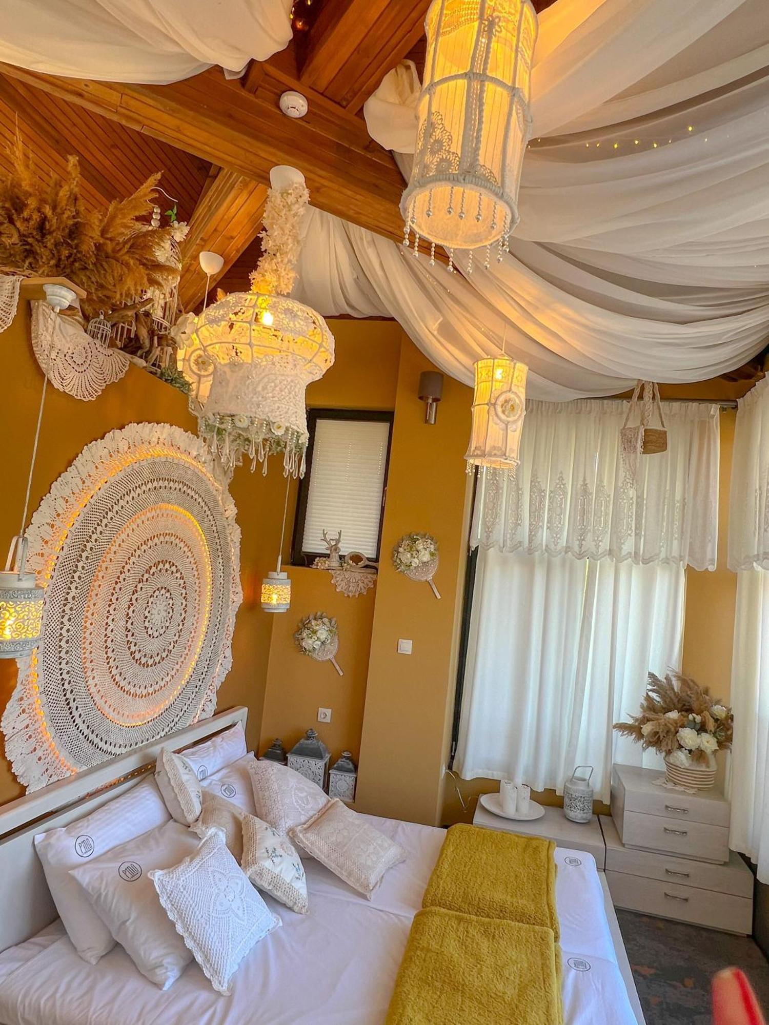 Pino - Villa, Casa, Cucina Е Terrazza Albena Luaran gambar